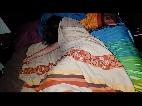 ❤️ Stiefson beréiert seng jonk Stéifmamm wärend hatt schléift. ❤️ Sex op lb.wassell.ru ❌